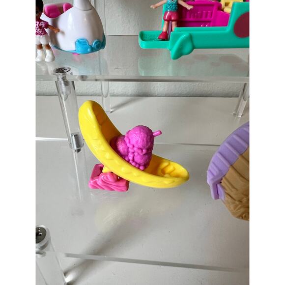 Collection of Shopkins and Polly Pocket Various Compact play-sets, 1 Vehicle - Picture 9 of 9